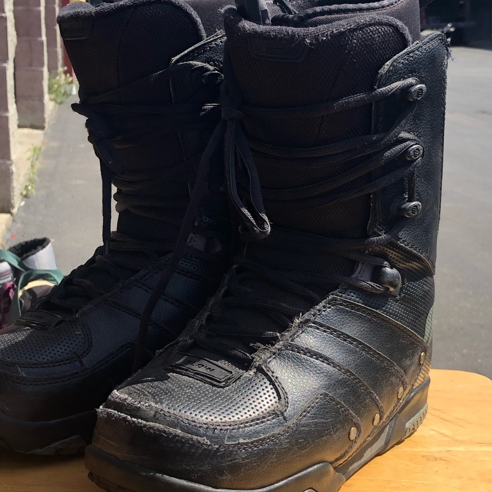 Flow Men’s Black Winter Snow Snowboard Boots Size 7